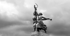 Колхозник и колзозница.jpg